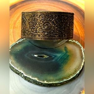 VINTAGE adjustable brass cuff